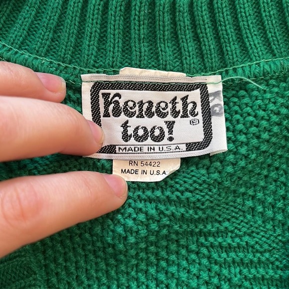 Vintage 80s/90s Kenneth Too! Made in the USA Green Knit Pullover Vest - Picture 7 of 8